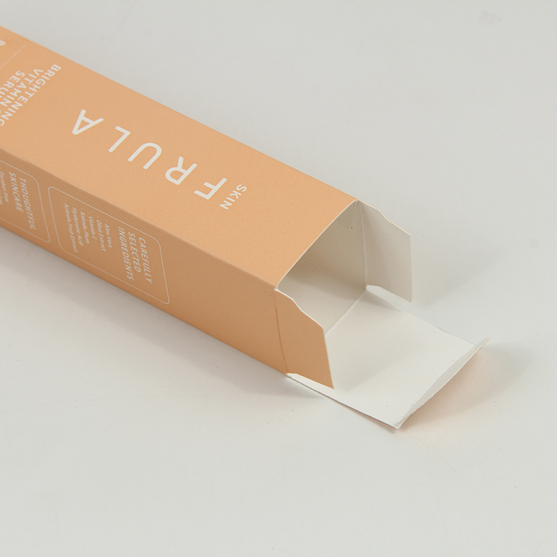 Kundenspezifische Verpackung für ätherische Öle aus recycelbarem Papier mit geprägtem Logo